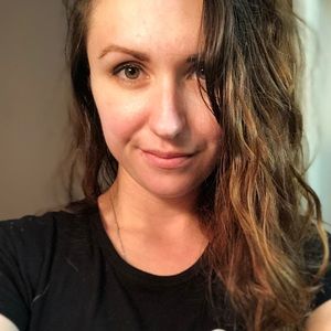 Meet your Posher, Andrea